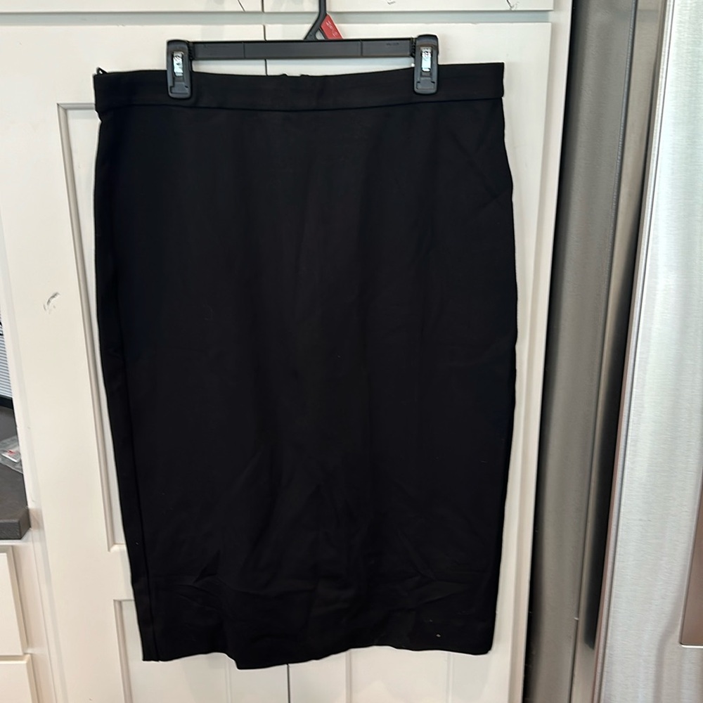 J. Crew  No. 3  Pencil Skirt in Italian Fabric. Made in Italy. Size 16